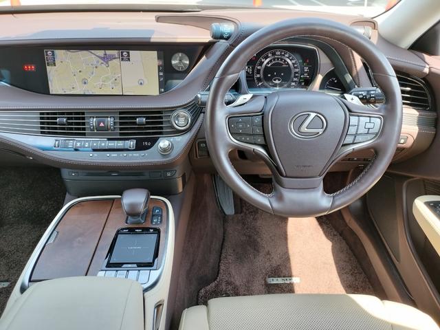 ＬＳ ＬＳ５００　Ｉパッケージ　サンルーフ／純正ナビ／全方位カメラ／衝突軽減ブレーキ／革シート／電動サンシェード／パワーシート／シートヒーター／シートクーラー／コーナーセンサー／オートハイビーム／純正ＡＷ（28枚目）