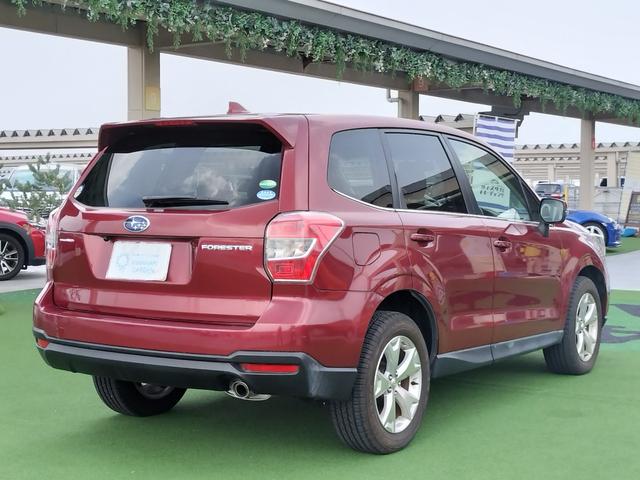 フォレスター ２．０ｉ－Ｌ　４ＷＤ／オーディオ／ＥＴＣ／パドルシフト／クルコン／純正ＡＷ／ＨＩＤヘッドライト／フォグランプ／オートエアコン／キーレス／Ｄエアコン／横滑り防止装置（14枚目）