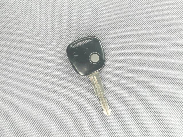 ツイン ガソリンＢ　２人乗り車両／キーレス／ＥＴＣ／ＣＤオーディオ／ガラスハッチ／ＡＢＳ／Ｗエアバッグ／パワーウインドウ／集中ドアロック／マニュアエアコン／ワイパー（28枚目）