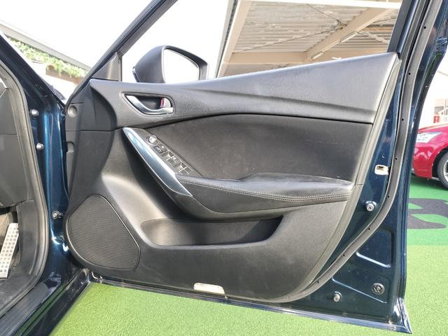 当店は自動車保険も取り扱いしております。保険内容の見直しなどもお気軽にご相談下さい