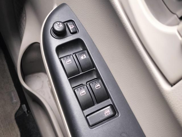 パッソ X S スマートアシスト2/キーレス/ETC/純正オーディオ/CD/USB端子/アイドリングストップ/横滑り防止装置/電格ミラー/集中ドアロック/ABS/ワイパー(36枚目)