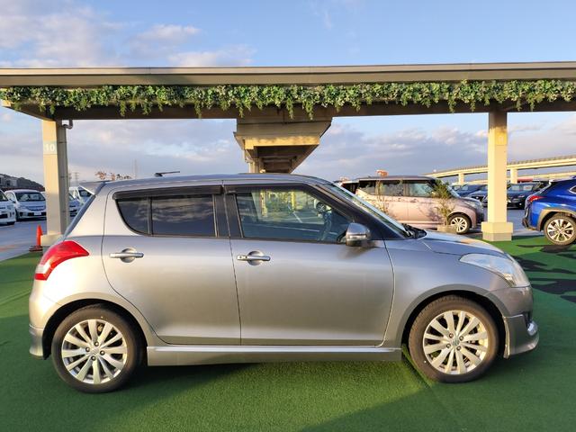 スイフト RS 5速MT/クルコン/スマートキー/CDオーディオ/プッシュスタート/ステアリングリモコン/16インチ純正AW/フォグランプ/電格ミラー/オートエアコン(11枚目)