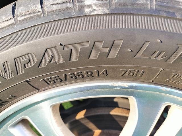 N-BOXカスタム G・Lパッケージ ワンオーナー/電動スライド/HIDヘッドランプ/純正CDオーディオ/ETC/スマートキー/純正アルミホイール/フォグランプ/オートライト/電格ミラー/ステアリングリモコン(48枚目)