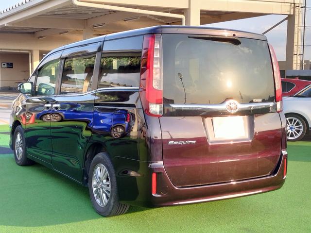 エスクァイア Gi 純正フリップダウンモニター/両側電動スライドドア/純正フルセグナビ/ETC/バックカメラ/シートヒーター/クルーズコントロール/オートハイビーム/オートライト/リアクーラー/7人乗り(18枚目)