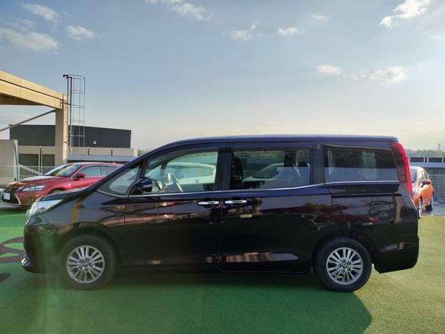 エスクァイア Gi 純正フリップダウンモニター/両側電動スライドドア/純正フルセグナビ/ETC/バックカメラ/シートヒーター/クルーズコントロール/オートハイビーム/オートライト/リアクーラー/7人乗り(19枚目)