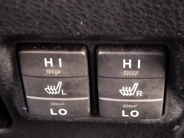 エスクァイア Gi 純正フリップダウンモニター/両側電動スライドドア/純正フルセグナビ/ETC/バックカメラ/シートヒーター/クルーズコントロール/オートハイビーム/オートライト/リアクーラー/7人乗り(25枚目)