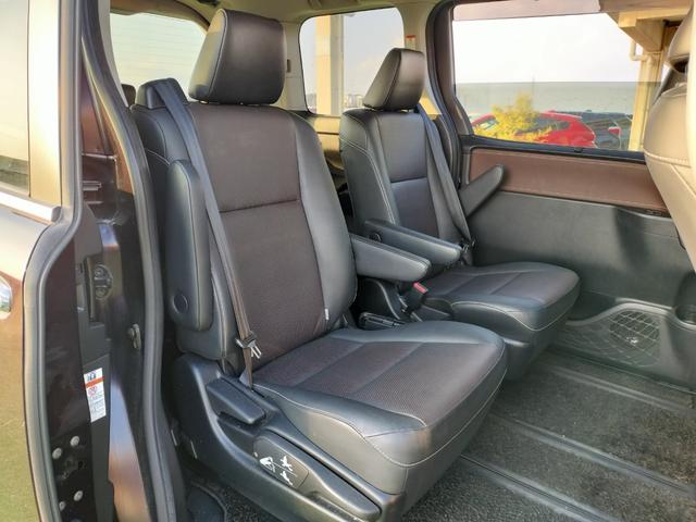 エスクァイア Gi 純正フリップダウンモニター/両側電動スライドドア/純正フルセグナビ/ETC/バックカメラ/シートヒーター/クルーズコントロール/オートハイビーム/オートライト/リアクーラー/7人乗り(42枚目)