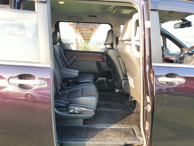 エスクァイア Gi 純正フリップダウンモニター/両側電動スライドドア/純正フルセグナビ/ETC/バックカメラ/シートヒーター/クルーズコントロール/オートハイビーム/オートライト/リアクーラー/7人乗り(43枚目)