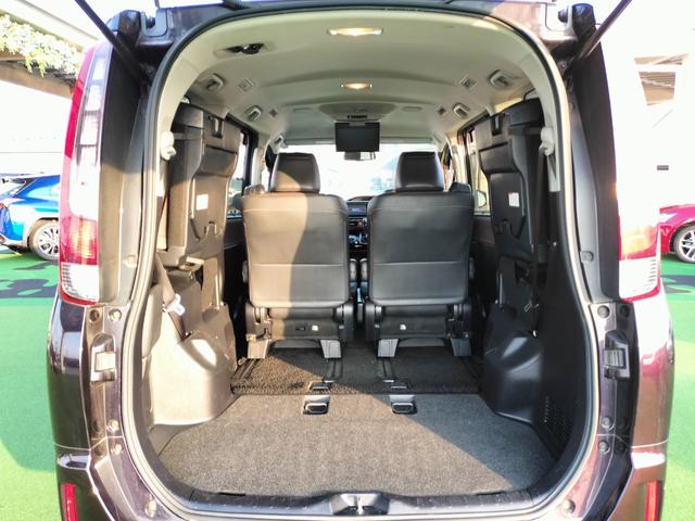 エスクァイア Gi 純正フリップダウンモニター/両側電動スライドドア/純正フルセグナビ/ETC/バックカメラ/シートヒーター/クルーズコントロール/オートハイビーム/オートライト/リアクーラー/7人乗り(55枚目)