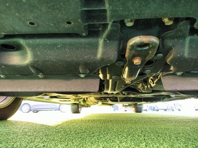 エスクァイア Gi 純正フリップダウンモニター/両側電動スライドドア/純正フルセグナビ/ETC/バックカメラ/シートヒーター/クルーズコントロール/オートハイビーム/オートライト/リアクーラー/7人乗り(65枚目)