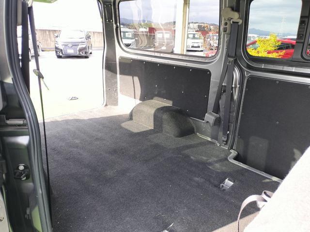 NV350キャラバンバン ロングVX 6人乗り/衝突軽減/両側スライド/キャリア付き/ETC/社外ナビ/バックカメラ/キーレス/フルセグTV/Bluetooth接続/横滑防止/電格ミラー/リア小窓左右あり/LEDヘッドライト(13枚目)