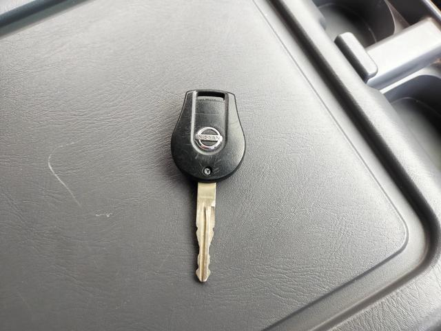 NV350キャラバンバン ロングVX 6人乗り/衝突軽減/両側スライド/キャリア付き/ETC/社外ナビ/バックカメラ/キーレス/フルセグTV/Bluetooth接続/横滑防止/電格ミラー/リア小窓左右あり/LEDヘッドライト(36枚目)