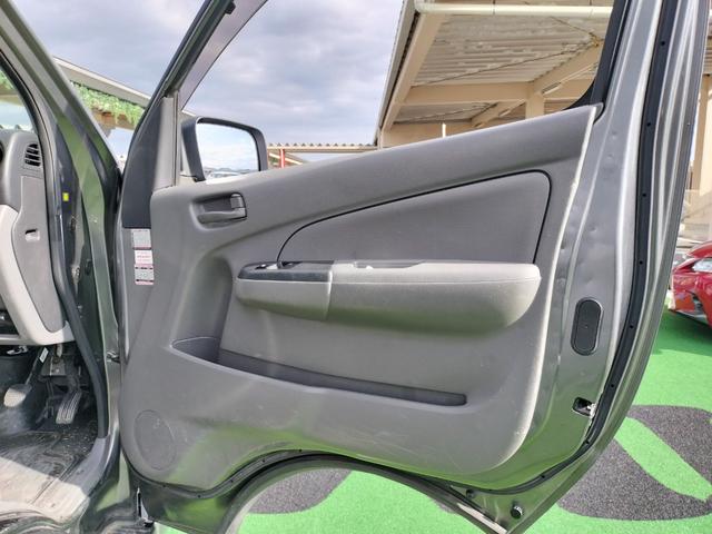 NV350キャラバンバン ロングVX 6人乗り/衝突軽減/両側スライド/キャリア付き/ETC/社外ナビ/バックカメラ/キーレス/フルセグTV/Bluetooth接続/横滑防止/電格ミラー/リア小窓左右あり/LEDヘッドライト(37枚目)