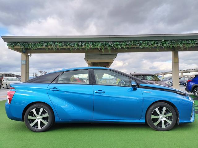 MIRAI ベースグレード 衝突軽減ブレーキ/レザーシート/純正9型ナビ/ETC/バックカメラ/電動シート/コーナーセンサー/クルーズコントロール/BSM/シートヒーター/ステアリングヒーター/ワイヤレス充電/LEDヘッドライト(19枚目)