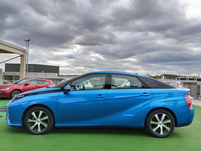 MIRAI ベースグレード 衝突軽減ブレーキ/レザーシート/純正9型ナビ/ETC/バックカメラ/電動シート/コーナーセンサー/クルーズコントロール/BSM/シートヒーター/ステアリングヒーター/ワイヤレス充電/LEDヘッドライト(20枚目)