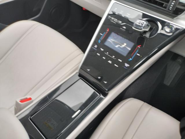 MIRAI ベースグレード 衝突軽減ブレーキ/レザーシート/純正9型ナビ/ETC/バックカメラ/電動シート/コーナーセンサー/クルーズコントロール/BSM/シートヒーター/ステアリングヒーター/ワイヤレス充電/LEDヘッドライト(34枚目)