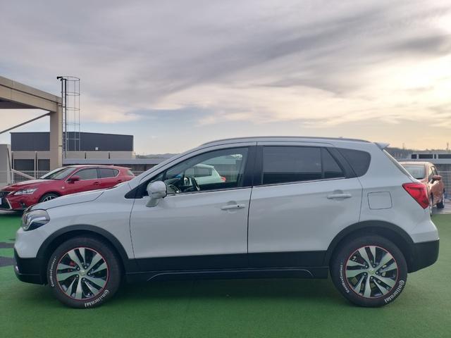 ＳＸ４ Ｓクロス ベースグレード　ワンオーナー／フリップダウンモニター／カロッツェリア８型ナビ／バックカメラ／ＥＴＣ／クルーズコントロール／パドルシフト／１７インチ純正ホイール／スマートキー／ＬＥＤヘッド／オートライト（18枚目）