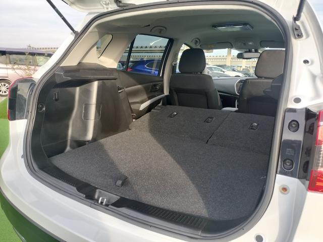 ＳＸ４ Ｓクロス ベースグレード　ワンオーナー／フリップダウンモニター／カロッツェリア８型ナビ／バックカメラ／ＥＴＣ／クルーズコントロール／パドルシフト／１７インチ純正ホイール／スマートキー／ＬＥＤヘッド／オートライト（52枚目）