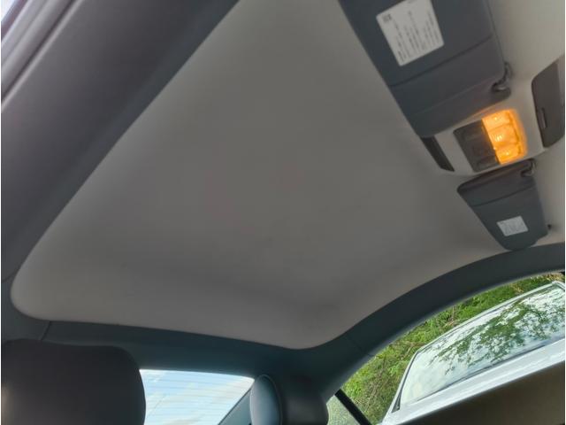 ＴＴクーペ １．８Ｔ　クーペ　１．８Ｔ　Ｓライン特別限定車　Ｂｌｕｅｔｏｏｔｈ接続　Ｓラインパッケージ、オートマニュアル切り替えモード、走行距３．３万Ｋｍ　本革シート、シートヒーター、ペットなし、禁煙車　法定点検整備付き！（56枚目）