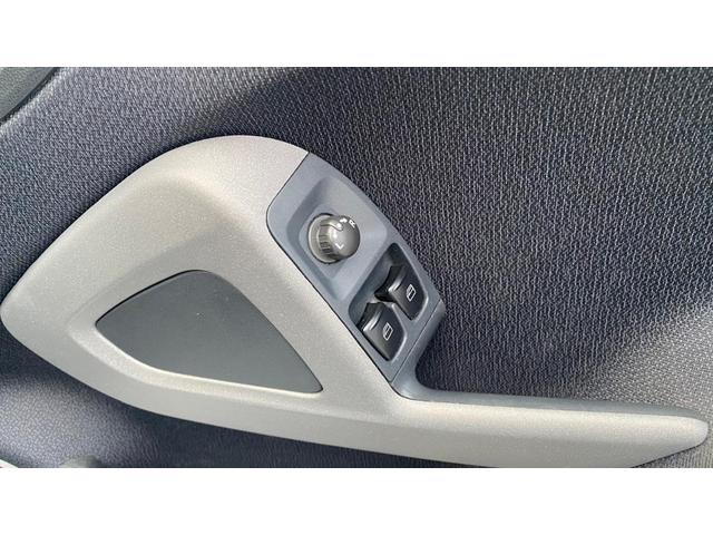 スマートフォーツーエレクトリックドライブ ベースグレード　ベースモデル　電気自動車　純正ＴＶ，ナビ　スマートキー　シートヒーター　ＥＴＣ　メンテナンスノート　付属品、キズ凹みなし　禁煙車（22枚目）