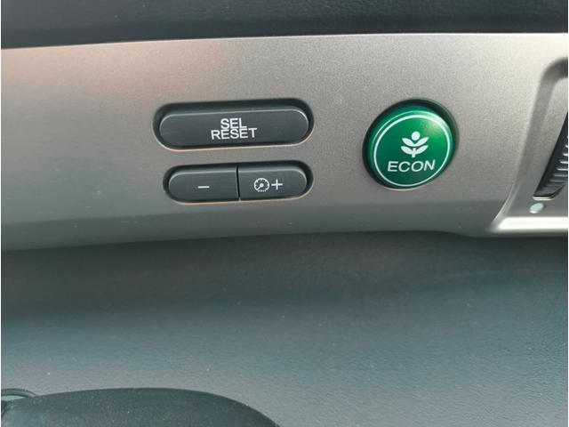 フリードスパイクハイブリッド ジャストセレクション　禁煙車！　鑑定書付き　ナビＴＶ　Ｂカメラ　Ｂｌｕｅｔｏｏｔｈ　クルコン　新品ドライブレコーダー　ＥＴＣ　ＨＩＤ　横滑り防止　電動スライド　電動ミラー　スマートキー　ノーペット（33枚目）