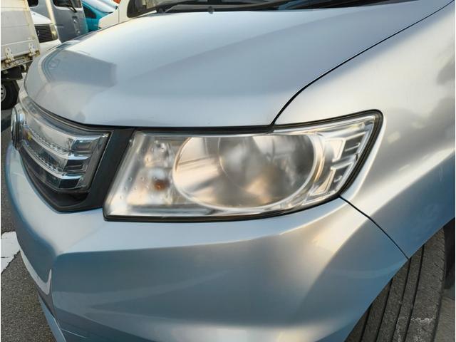 フリードスパイクハイブリッド ジャストセレクション　禁煙車！　鑑定書付き　ナビＴＶ　Ｂカメラ　Ｂｌｕｅｔｏｏｔｈ　クルコン　新品ドライブレコーダー　ＥＴＣ　ＨＩＤ　横滑り防止　電動スライド　電動ミラー　スマートキー　ノーペット（35枚目）