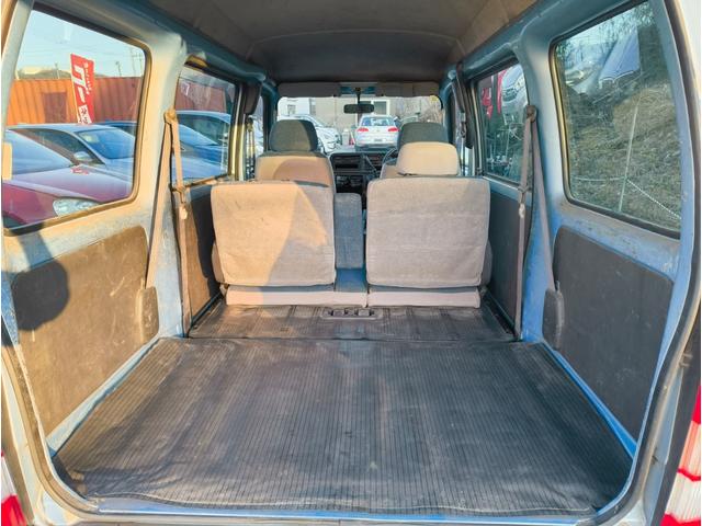 サンバーバン ＶＣプラス　ハイルーフ　５ＭＴ　ドライブレコーダー　両側スライドドア　エアコン　パワーウインドウ　パワーステアリング　集中ロック　４ナンバー　４人乗り　１３インチアルミホイール　禁煙車！（44枚目）