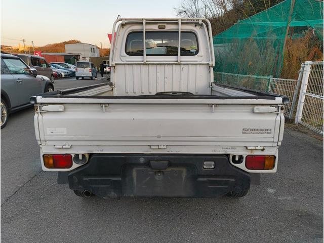 サンバートラック タイミングベルト交換済 4WD 5MT ドライブレコーダー エアコン ラジオ パワーステアリング エアバッグ 3方開 キー2個(7枚目)