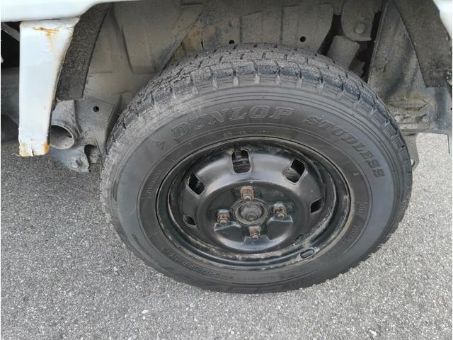 サンバートラック タイミングベルト交換済 4WD 5MT ドライブレコーダー エアコン ラジオ パワーステアリング エアバッグ 3方開 キー2個(35枚目)