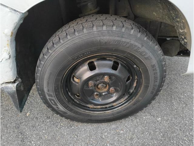 サンバートラック タイミングベルト交換済 4WD 5MT ドライブレコーダー エアコン ラジオ パワーステアリング エアバッグ 3方開 キー2個(37枚目)