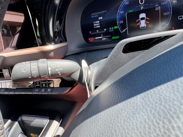 クラウンスポーツ Ｚ　Ｚ（５名）モデリスタフルエアロ　パノラマルーフ　デジタルインナーミラー　本革パワーシート　パワーバックドア　全周囲カメラ　ＥＴＣ　メモリーナビ　ＬＥＤヘッドライト　２１ＡＷ　クラッツィオ防水マット（37枚目）