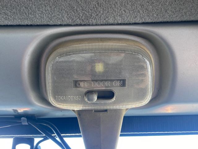 キャリイトラック KU ミラー型ドラレコ・ポータブルナビ・ETC・エアコン・パワステ(62枚目)