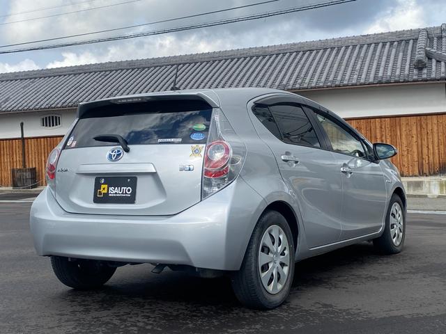 アクア S 純正ナビ・TV・Bluetooth・プッシュスタート・スマートキー(18枚目)