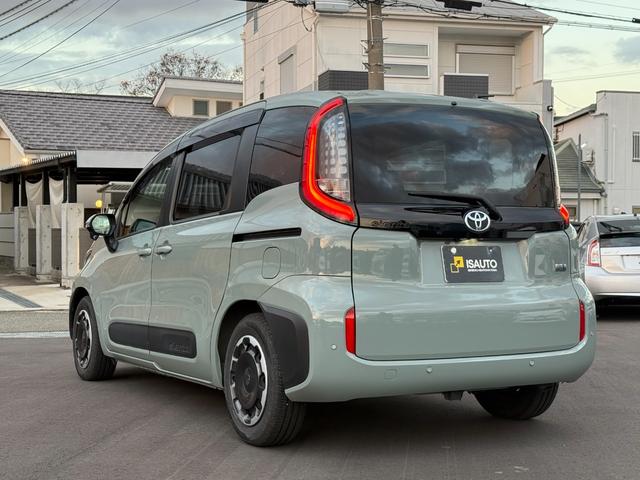 シエンタ ハイブリッドＺ　ワンオーナー　純正ディスプレイオーディオ　バックカメラ　両側電動スライドドア　禁煙車　３列シート（20枚目）