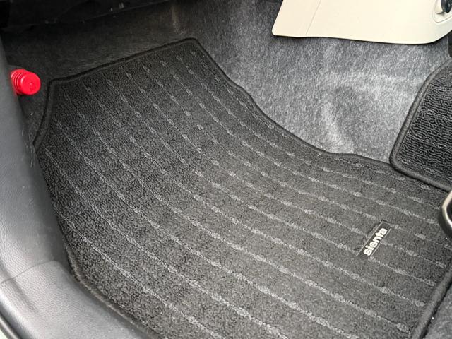 シエンタ ハイブリッドＺ　ワンオーナー　純正ディスプレイオーディオ　バックカメラ　両側電動スライドドア　禁煙車　３列シート（28枚目）