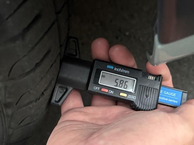 シエンタ ハイブリッドＺ　ワンオーナー　純正ディスプレイオーディオ　バックカメラ　両側電動スライドドア　禁煙車　３列シート（71枚目）