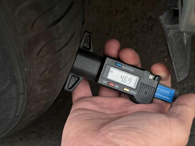 シエンタ ハイブリッドＺ　ワンオーナー　純正ディスプレイオーディオ　バックカメラ　両側電動スライドドア　禁煙車　３列シート（72枚目）