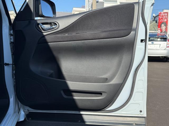 セレナ ハイウェイスターS-HVアドバンスドセーフティパック(23枚目)