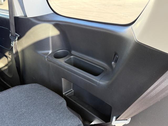 セレナ ハイウェイスターS-HVアドバンスドセーフティパック(41枚目)