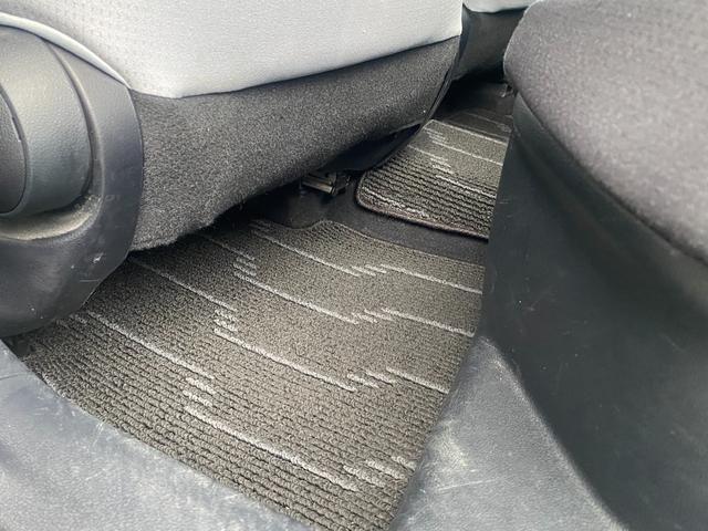 プリウス Ｓ　トヨタセーフティセンス・純正９型ナビ・ドラレコ前後・フルセグＴＶ・Ｂｌｕｅｔｏｏｔｈ・バックカメラ・ＥＴＣ・スマートキー２個（32枚目）