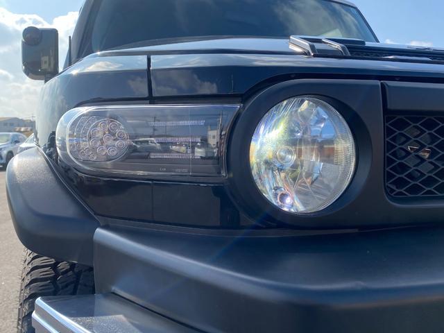 ＦＪクルーザー カラーパッケージ　ＪＡＯＳ製２インチリフトアップキット・ウルトラモータースポーツ製２０インチホイール・ジオランダーＧ０１８・ＧＡＮＡＤＯＲマフラーＧＤ－１４２・社外サイドステップ・社外テールランプ・バックランプ移設（68枚目）