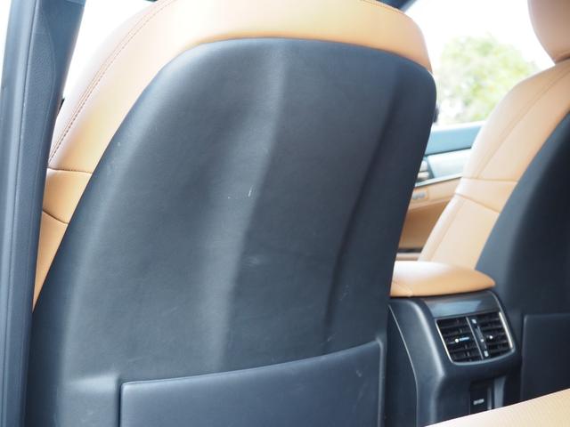 ＧＳ ＧＳ３５０　Ｆスポーツ　３眼ＬＥＤヘッドランプ　車検整備２年付き　ＴＲＤフルエアロ　ＴＲＤ４本出しマフラー　ムーンルーフ　プレミアムサウンドシステム　革シート　運転席助手席シートヒーター　電動サンシェード　ＥＴＣ　予備キー（67枚目）