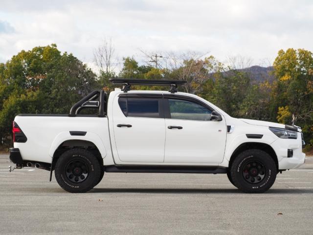 ハイラックス Z GRスポーツ 1オーナー車 MCLIMBコンプリート 未使用ヒッチメンバーSOREX スポーツバー シャッタートノカバー デュアルサイドマフラー ヘッドライナー 純正8型ディスプレイオーディオ パノラミックビュー(9枚目)