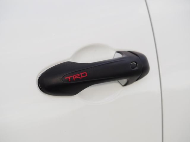 ハイラックス Z GRスポーツ 1オーナー車 MCLIMBコンプリート 未使用ヒッチメンバーSOREX スポーツバー シャッタートノカバー デュアルサイドマフラー ヘッドライナー 純正8型ディスプレイオーディオ パノラミックビュー(24枚目)