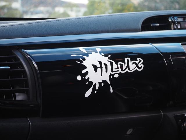 ハイラックス Z GRスポーツ 1オーナー車 MCLIMBコンプリート 未使用ヒッチメンバーSOREX スポーツバー シャッタートノカバー デュアルサイドマフラー ヘッドライナー 純正8型ディスプレイオーディオ パノラミックビュー(51枚目)