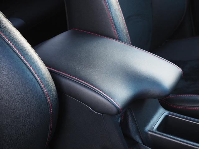 ハイラックス Z GRスポーツ 1オーナー車 MCLIMBコンプリート 未使用ヒッチメンバーSOREX スポーツバー シャッタートノカバー デュアルサイドマフラー ヘッドライナー 純正8型ディスプレイオーディオ パノラミックビュー(62枚目)