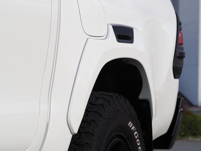 ハイラックス Z GRスポーツ 1オーナー車 MCLIMBコンプリート 未使用ヒッチメンバーSOREX スポーツバー シャッタートノカバー デュアルサイドマフラー ヘッドライナー 純正8型ディスプレイオーディオ パノラミックビュー(75枚目)