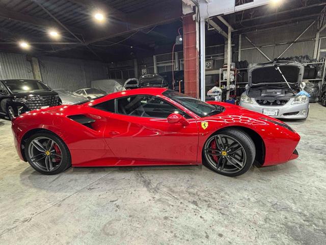 488GTB ベースグレード 左ハンドル ナビ クリアランスソナー AT HID スマートキー アルミホイール パワーシート ABS Bluetooth エアコン パワーウィンドウ(5枚目)