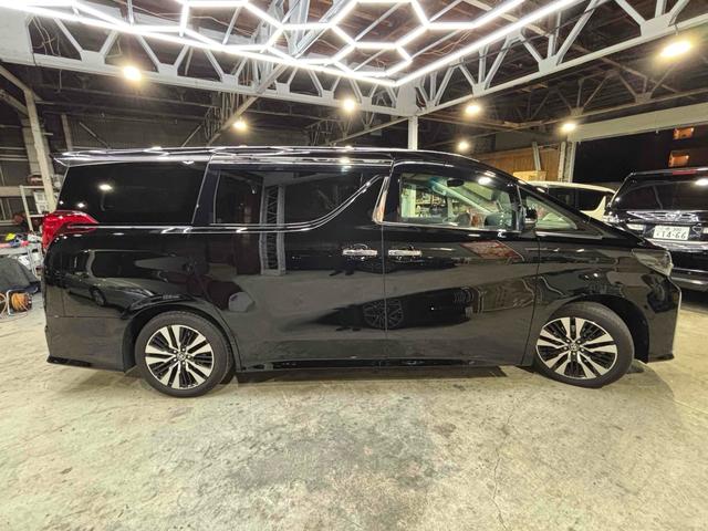 アルファード 2.5S Cパッケージ ツインムーンルーフ/デジタルインナーミラー/ディスプレイオーディオ/両側パワースライドドア/パワーバックドア/シートヒーター&ベンチレーション/レーダークルーズコントロール/ビルトインETC/(5枚目)