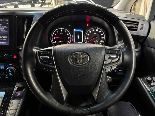 アルファード 2.5S Cパッケージ ツインムーンルーフ/デジタルインナーミラー/ディスプレイオーディオ/両側パワースライドドア/パワーバックドア/シートヒーター&ベンチレーション/レーダークルーズコントロール/ビルトインETC/(11枚目)